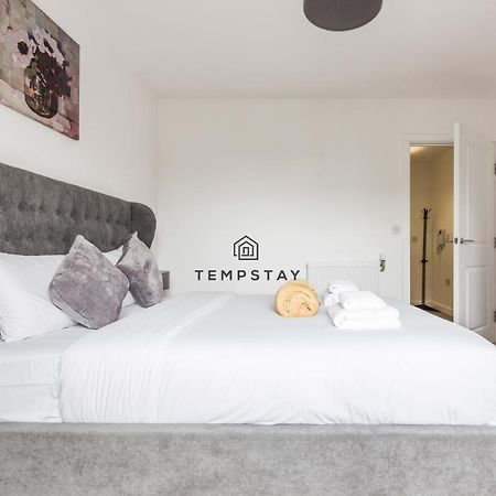 Modern Private Apartment -Balcony-Tube Station ลอนดอน ภายนอก รูปภาพ