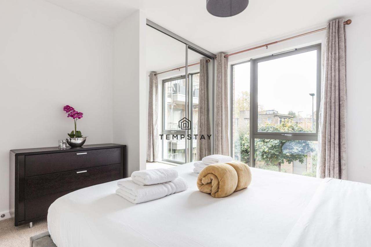 Modern Private Apartment -Balcony-Tube Station ลอนดอน ภายนอก รูปภาพ